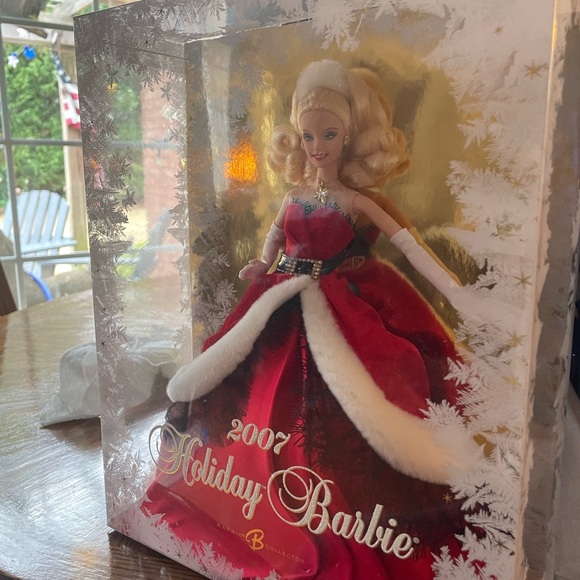 NIB HOLIDAY BARBIES Holiday visions, A Christmas carol,2005,2006,2007,2010,2011 - Picture 2 of 10